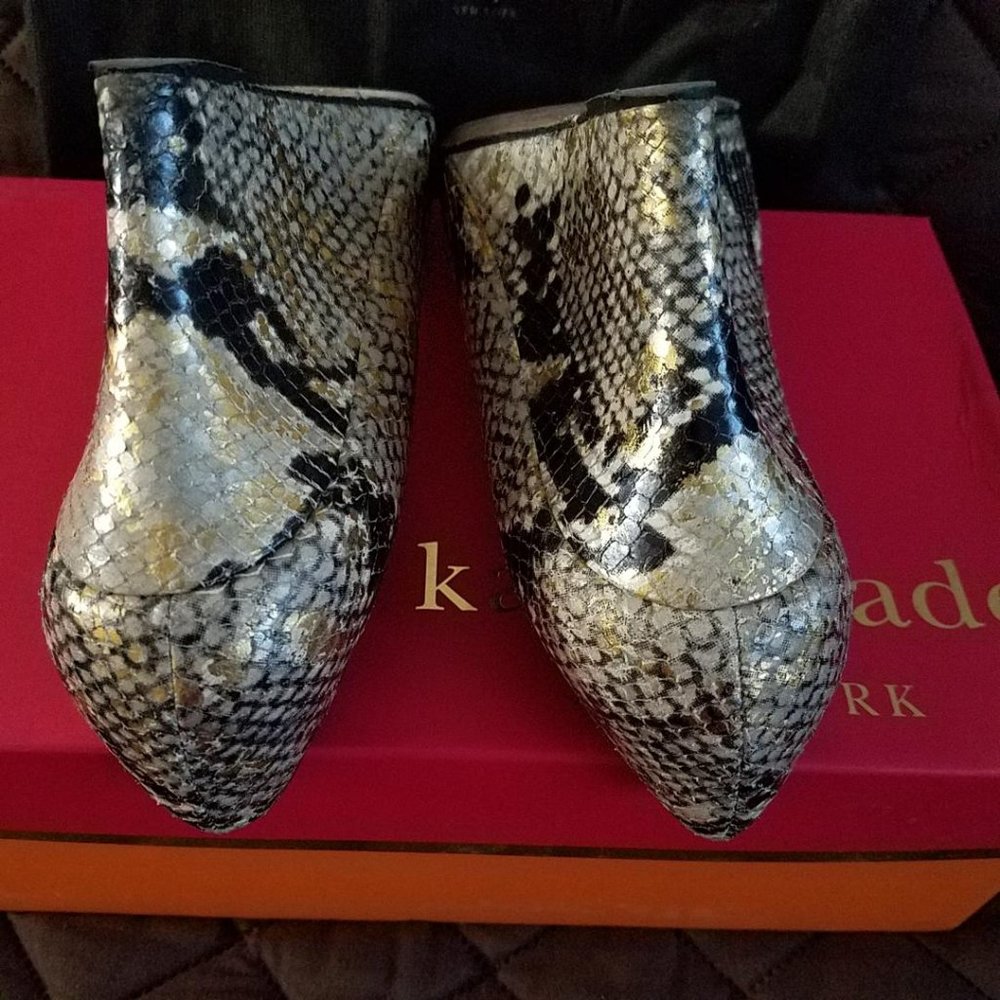 KATE SPADE PUPMS Embossed - Picture 2 of 5